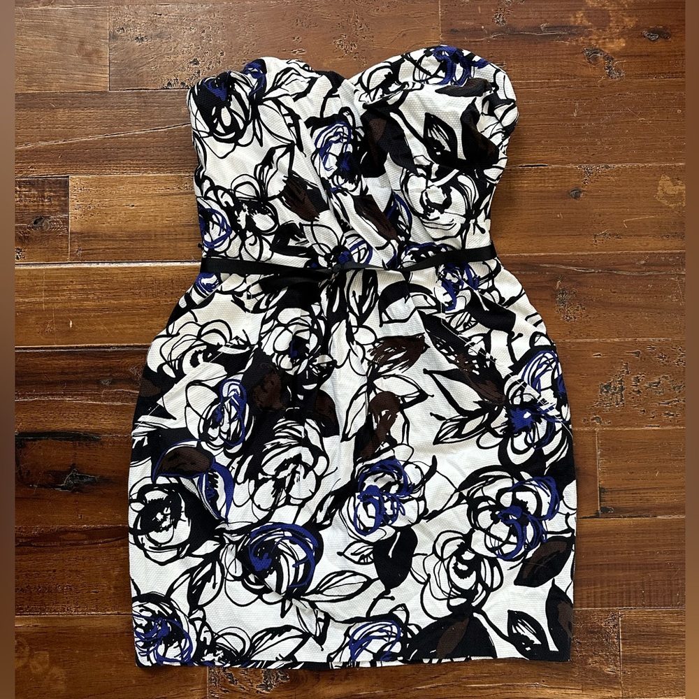 Alexia Admor Strapless Dress NWT